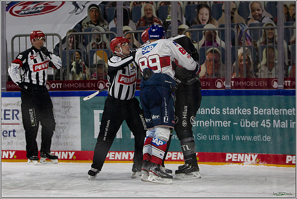 PENNY DEL;  Koelner Haie - Adler Mannheim; Koeln, 08.04.2021